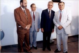 Dr. Gilson Langaro Dipp, Dr. Rubens Raimundo Hadad Vianna, não identificado, Gustavo Dobrandino d...